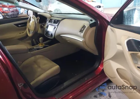 2017 Nissan Altima 2.5 Sv z USA, uszkodzony, nr VIN 1N4AL3AP6HC109359